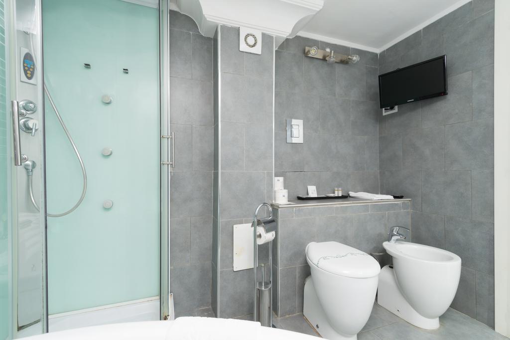 נאפולי Suite Apartments Angioini חדר תמונה