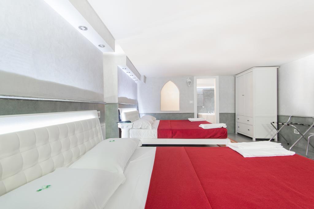 נאפולי Suite Apartments Angioini מראה חיצוני תמונה