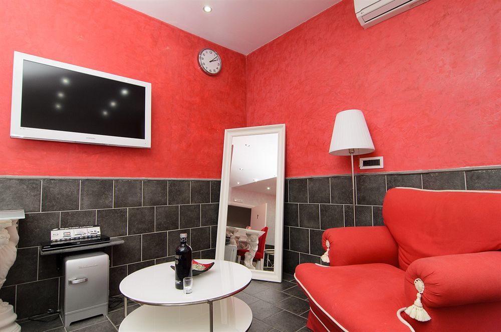 נאפולי Suite Apartments Angioini מראה חיצוני תמונה
